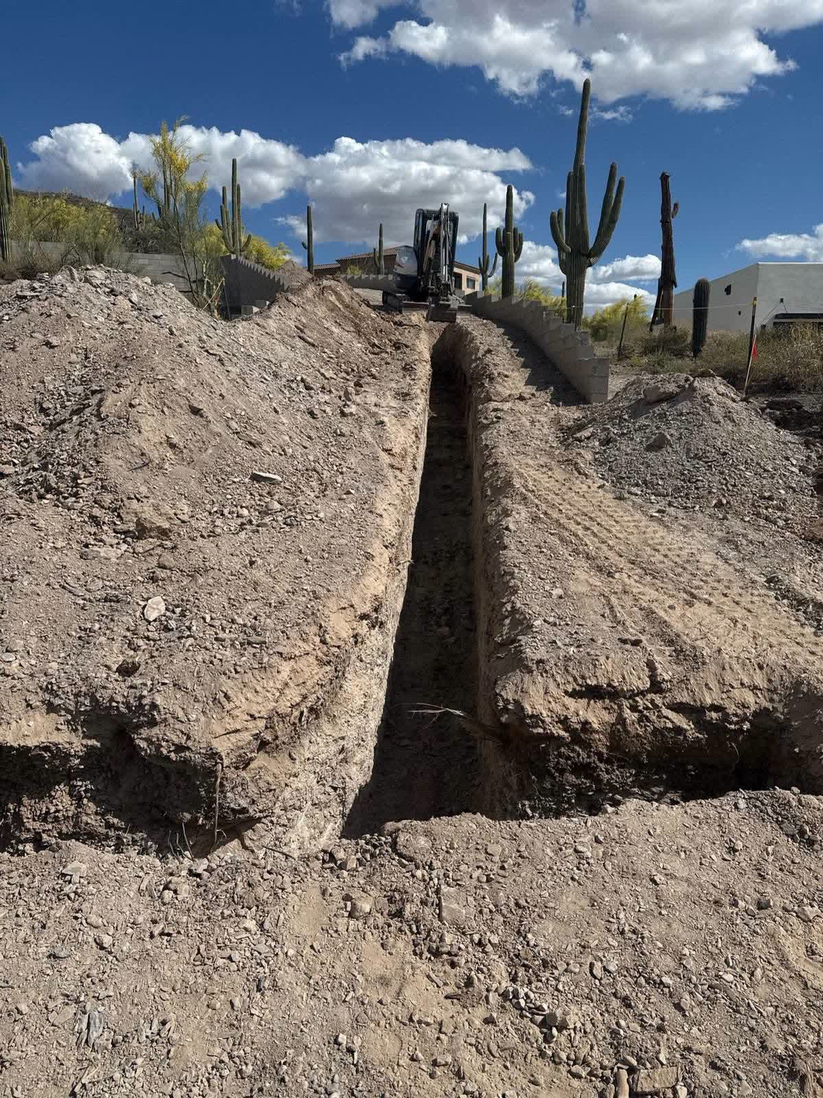 Deep trench with shoring context